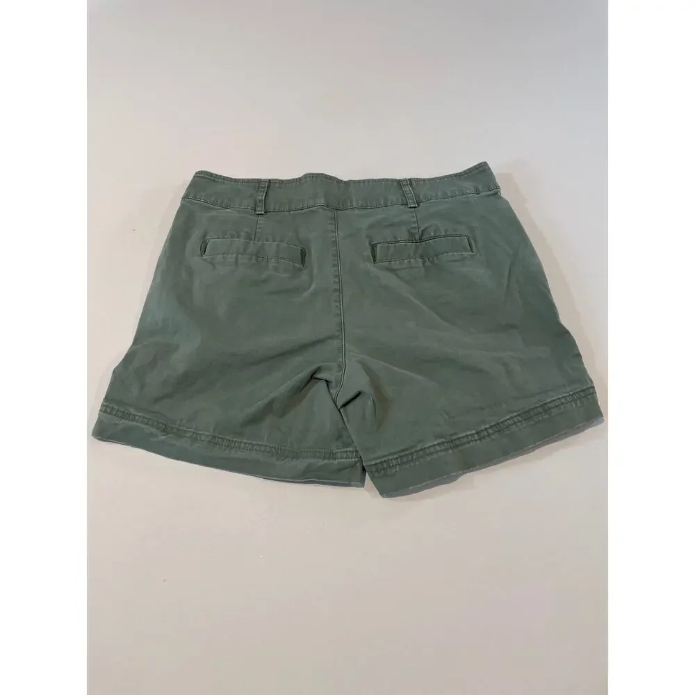 Gap Size 8 Olive Green Chino Shorts 5” Inseam